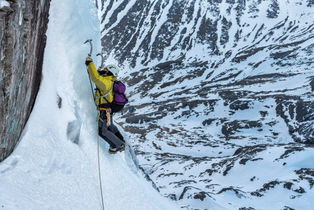 United Kingdom, Scotland, Ben Nevis, ice climbing